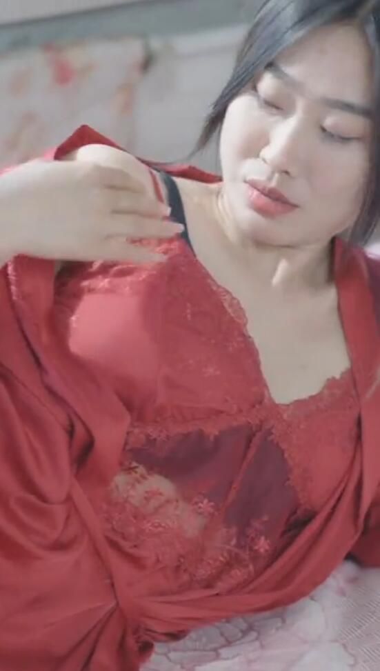 腼腆的春眠&花开花开（100集）擦边剧